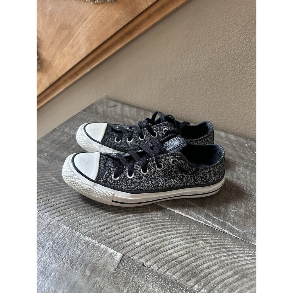WOMENS BLACK & GREY CONVERSE ALL STAR SIZE 6
